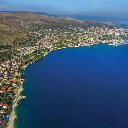 Stunning In Seget Donji * Trogir