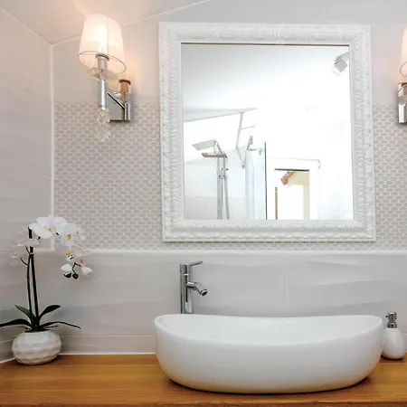 Prázdninový dům Cozy In Seget Donji With Jacuzzi Trogir