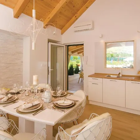 Stunning In Seget Donji * Trogir