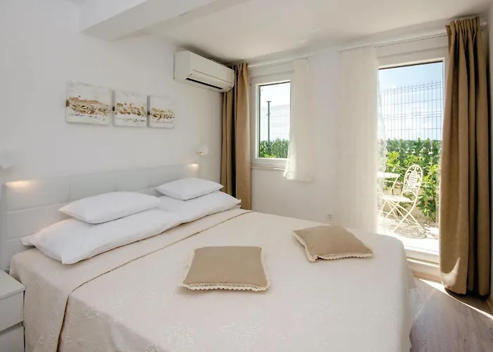 Beautiful In Seget Donji Дом отдыха Трогир