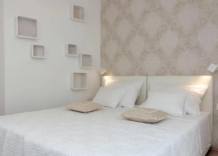 Beautiful In Seget Donji *