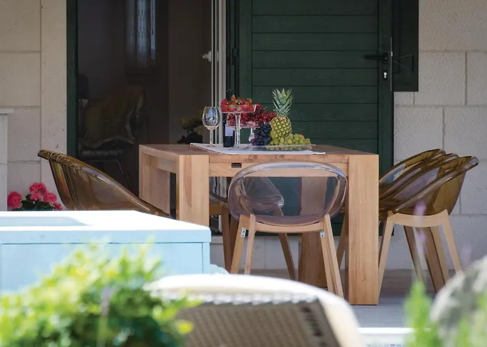 Beautiful In Seget Donji Дом отдыха Трогир