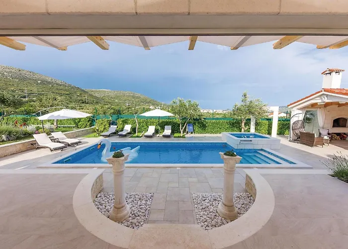 Beautiful In Seget Donji Дом отдыха